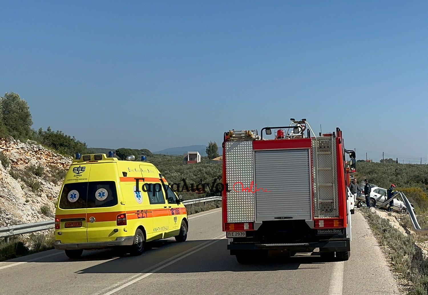 Μεσσηνία: Σοβαρό τροχαίο στην Ε.Ο. Γαργαλιάνοι-Ρωμανός – Χωρίς τις αισθήσεις του ανασύρθηκε ο οδηγός (photos)
